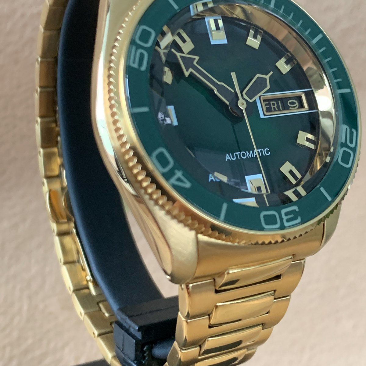 Contemporary OEM · 17