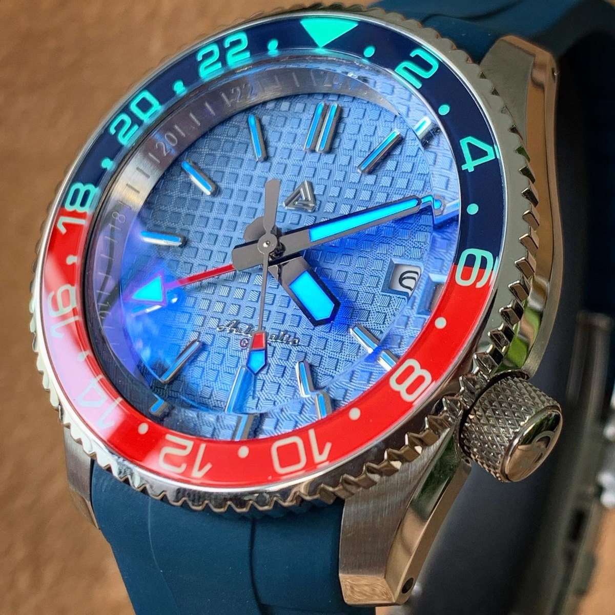 Aftermarket dial · 6