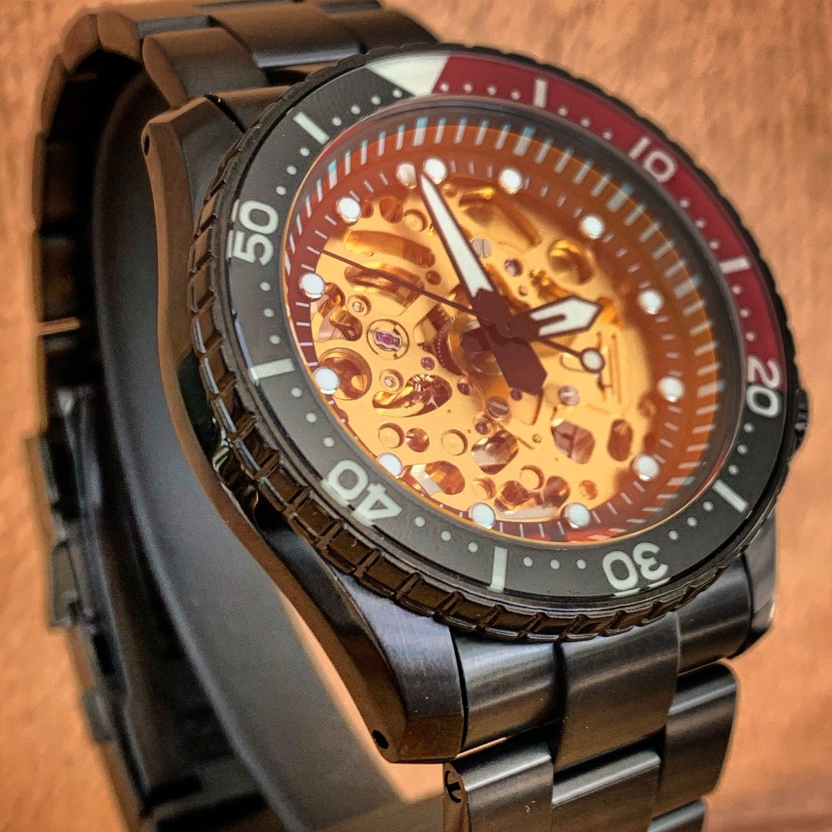 Aftermarket dial · 6