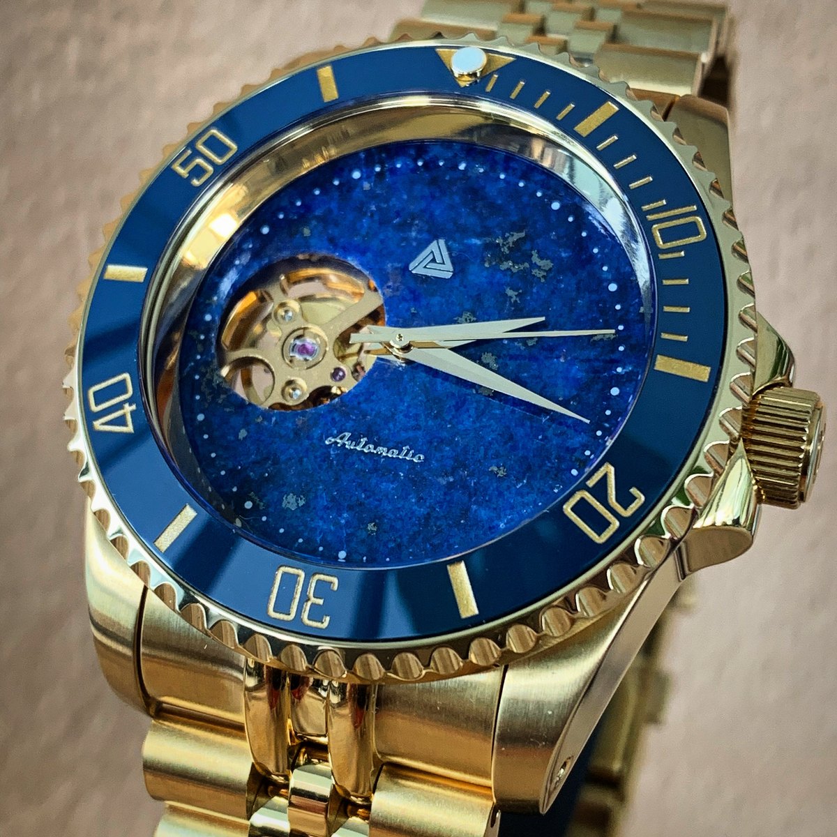 Aftermarket dial · 10