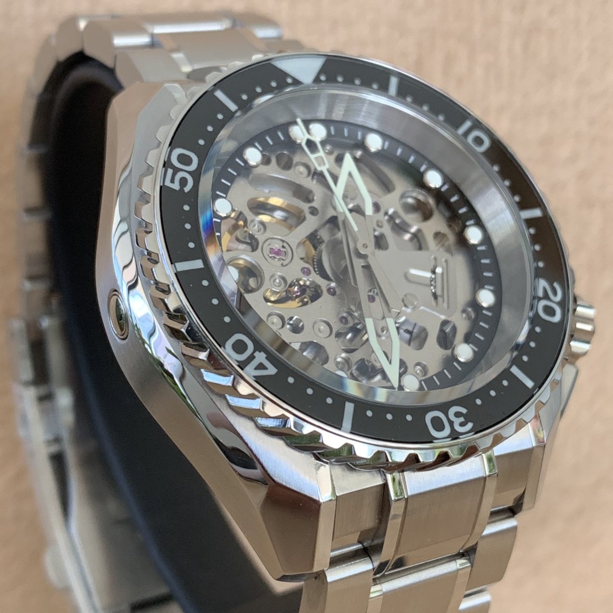 Aftermarket dial · 8